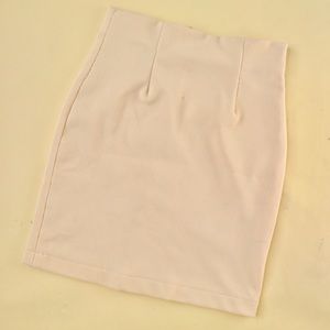 Vintage cream knit pencil skirt.